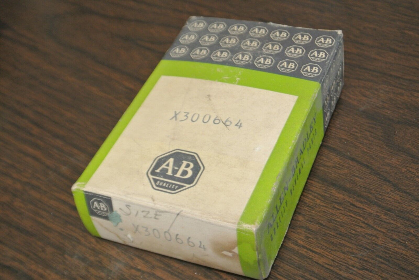 ALLEN-BRADLEY X300664 / CONTACT BLOCK for STARTER / SIZE 1 / NEW SURPLUS