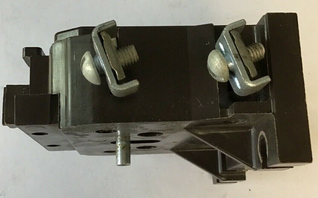 CUTLER HAMMER 10-1331-2 CONTACT BLOCK