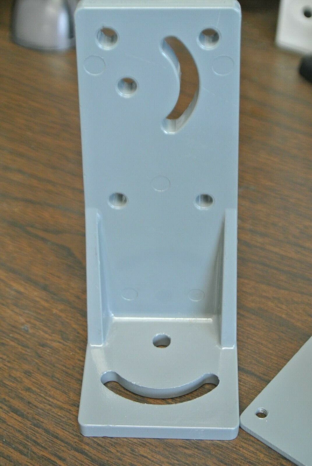 ALLEN-BRADLEY 880-N13 PHOTOELECTRIC SWITCH BRACKET ASSEMBLY / NEW SURPLUS