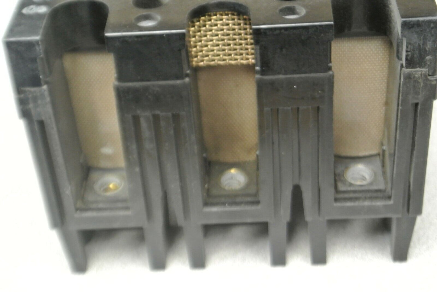 I-T-E / SIEMENS EH3B020 CIRCUIT BREAKER / 480V / 20A / 3 POLE SHIPS FREE to USA