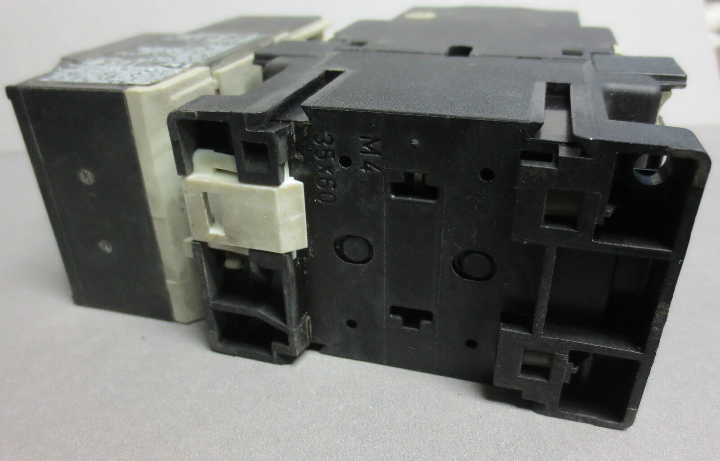 KLOCKNER-MOELLER DIL 00 M-10 + 22 DIL + Z 00-10 RELAY / CONTACTOR ASSEMBLY