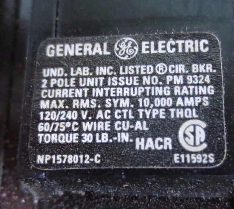 GE THQL2130 Q-LINE CIRCUIT BREAKER COMMON-TRIP - 30A, 120/240V, 2-POLE