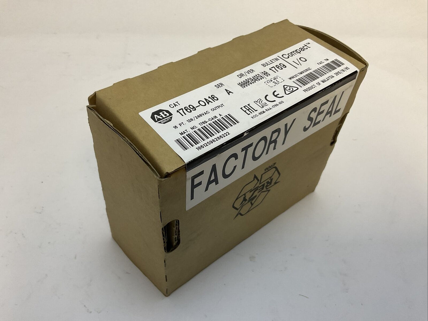 ALLEN BRADLEY 1769-OA16 F/W REV 3.1 DIR/VER 10000204959/00 SER A 16 PT