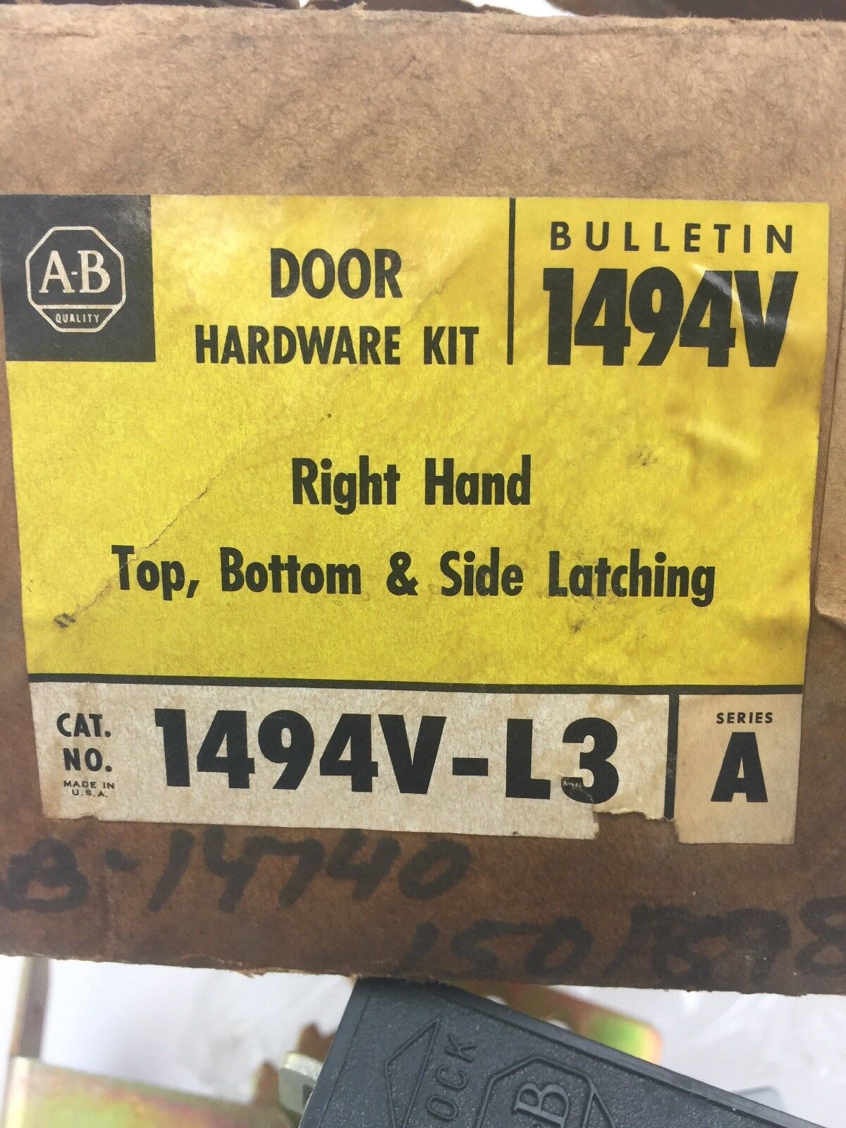 ALLEN BRADLEY 1494V-L3 DOOR HARDWARE KIT RIGHT HAND TOP BOTTOM SIDE LATCHING