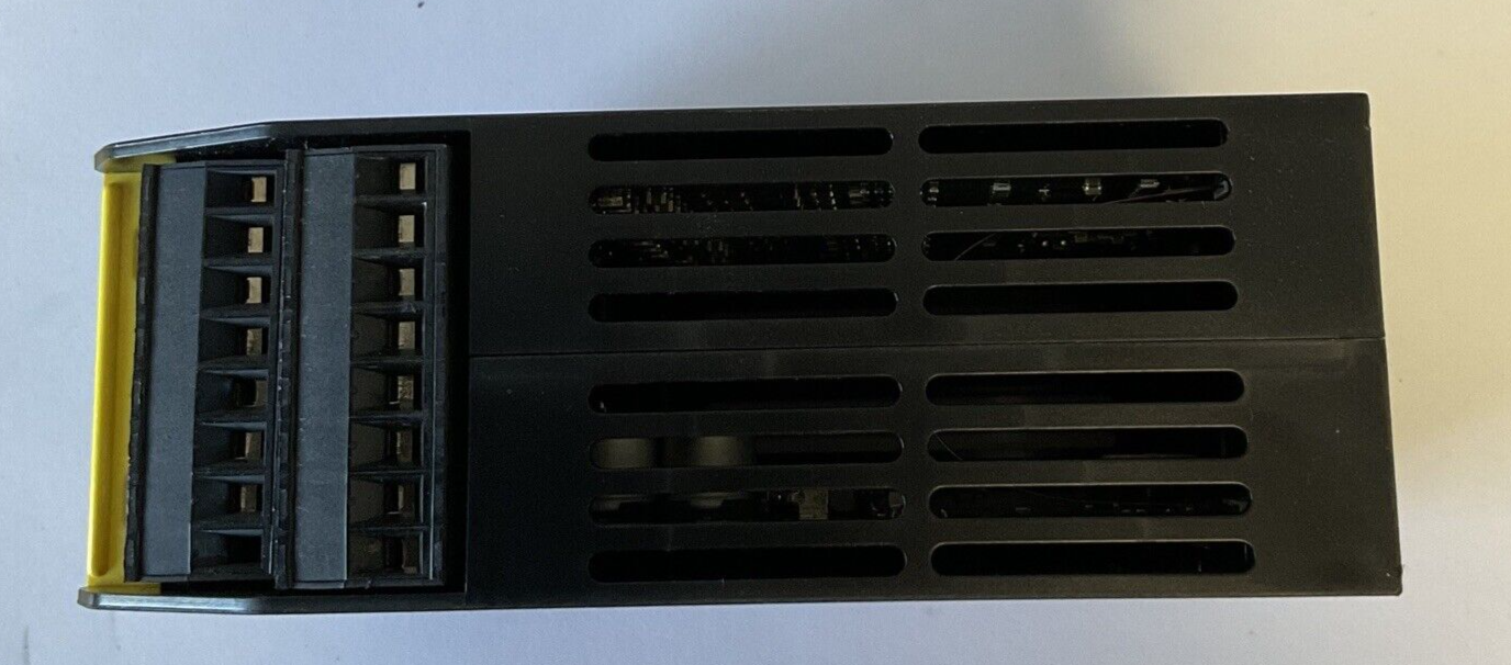 BANNER XS26-2 SAFETY CONTROLLER 24VDC BASE CONTROL MODULE