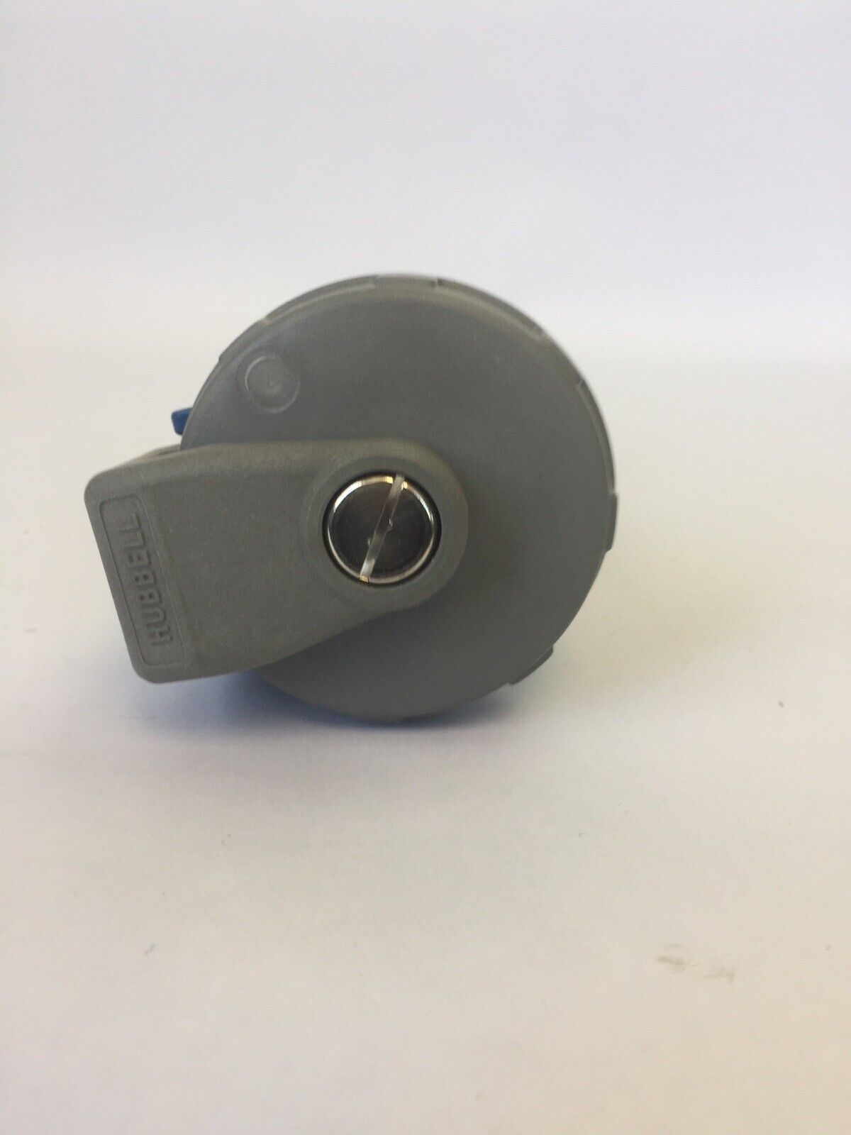 HUBBELL 320C6W PIN & SLEEVE WATERTIGHT CONNECTOR 20A 250VAC 2P 3WIRE GROUNDING