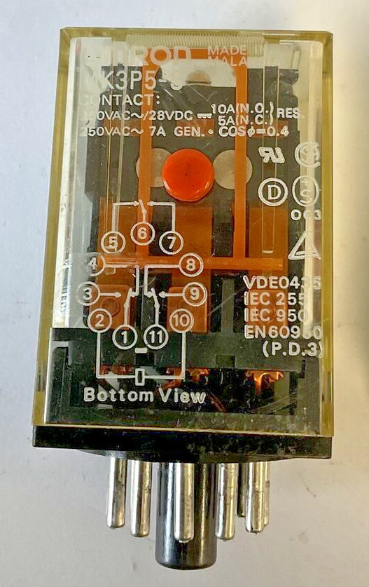 OMRON MK3P5-S RELAY 250VAC 28VDC 10A 50/60HZ ***LOTOF2***