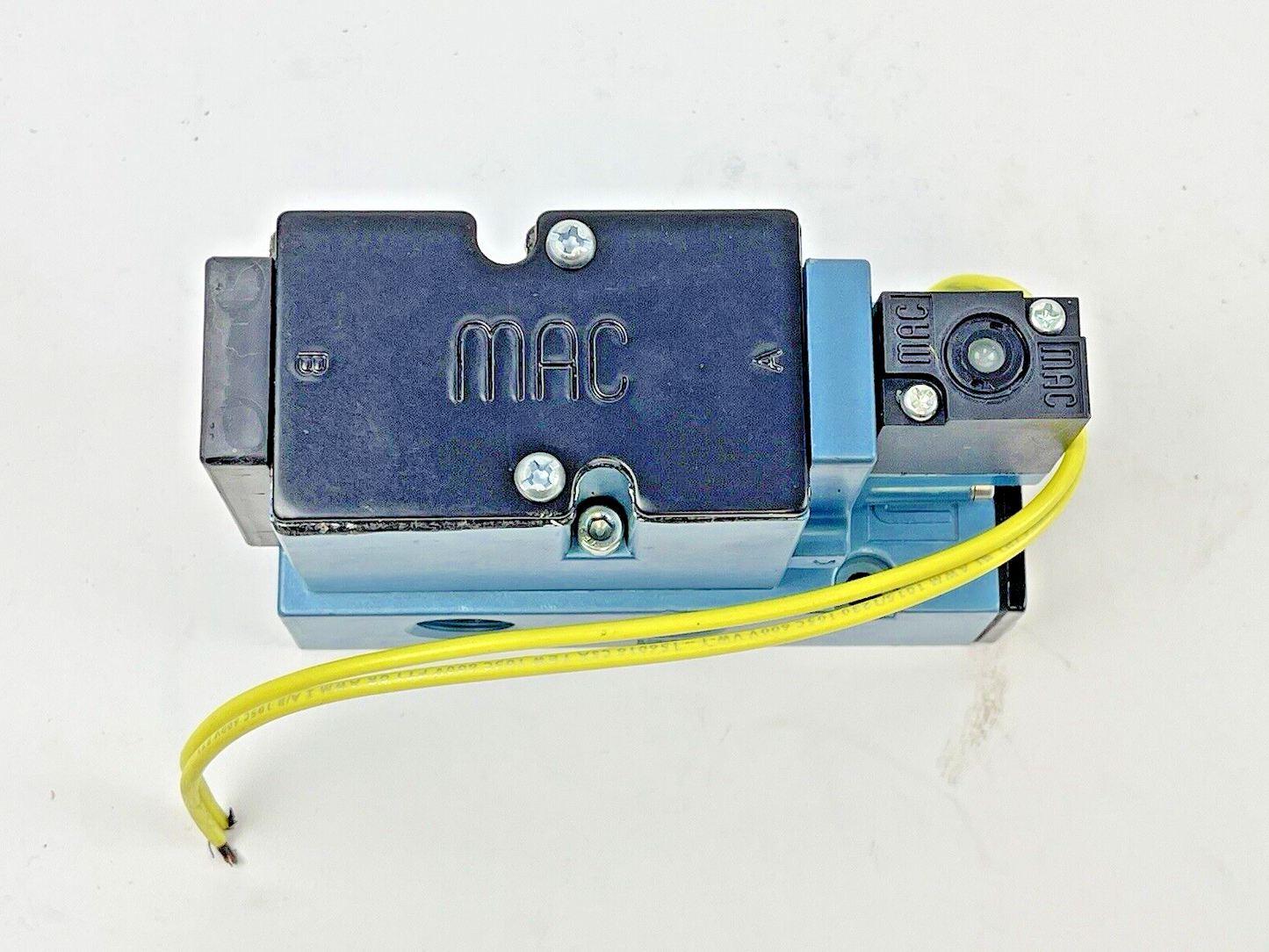 MAC - 82A-AA-CAA-TM-DFFP- 1DA - SOLENOID PILOT VALVE WITH BALANCED POPPET -24VDC