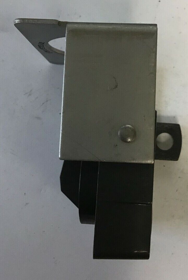 WESTINGHOUSE PB1PU PUSHBUTTON MAIN PUSHBUTTON PADLOCKABLE ATTACHMENT