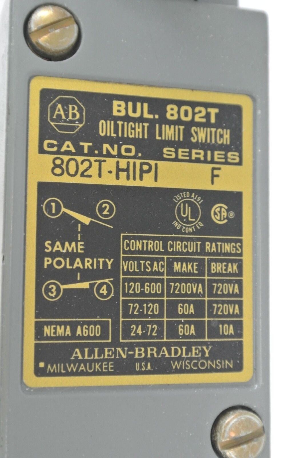 ALLEN-BRADLEY 802T-H1P1 PLUG-IN OILTIGHT LIMIT SWITCH / LEVER TYPE / NEW SURPLUS