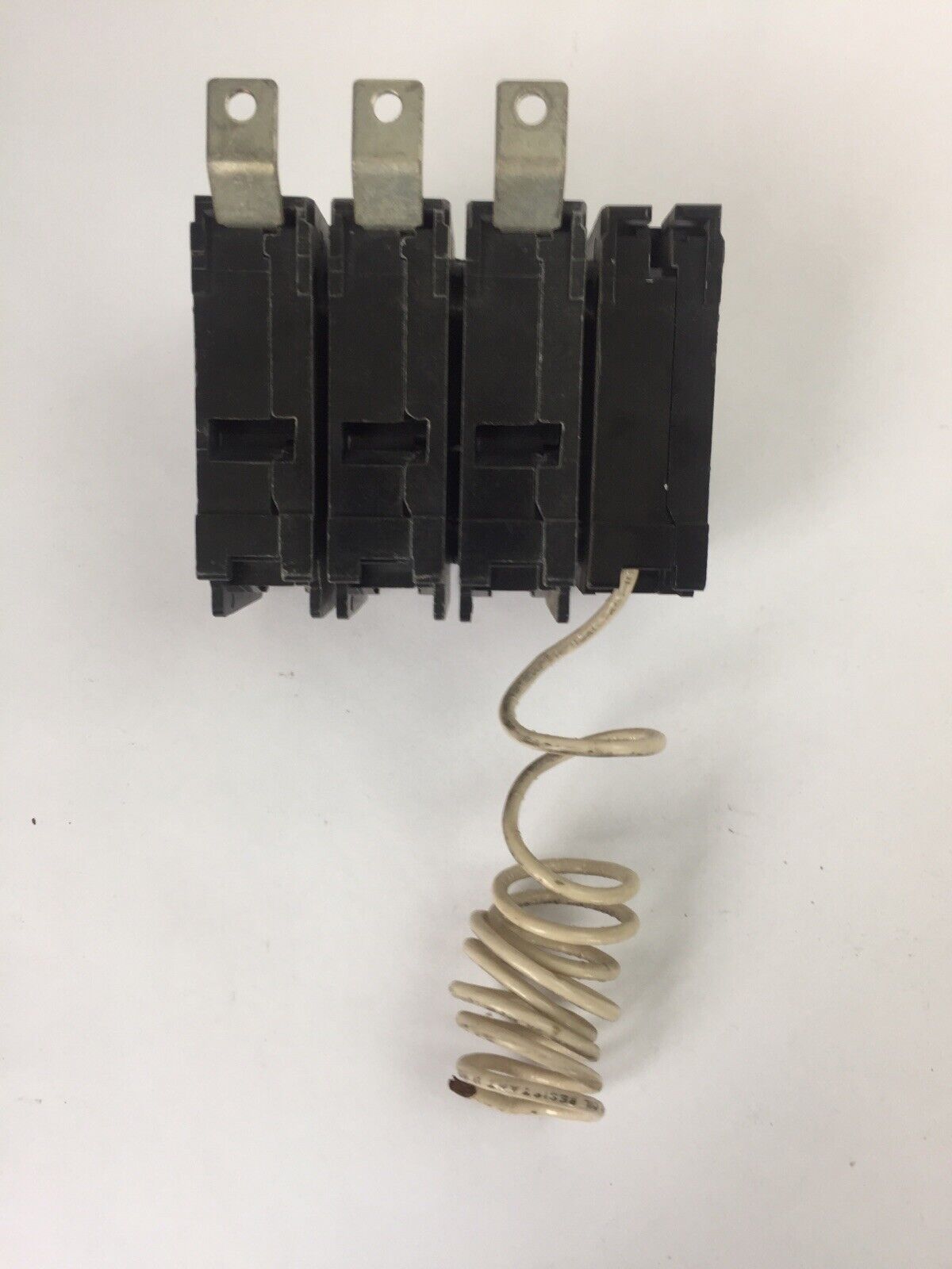 SIEMENS ITE B340H00S01 SHUNT TRIP CIRCUIT BREAKER BOLT ON 3P 40A 240VAC TYPE BLH