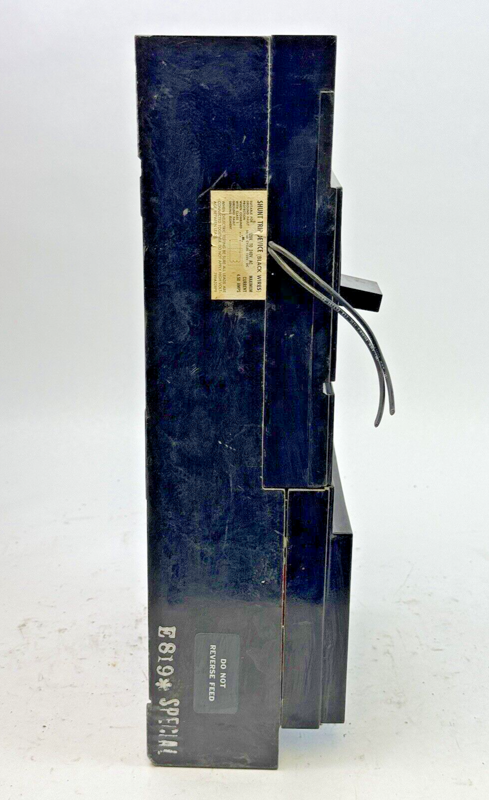 GE - TB43200 - TRI-BREAK FUSED BREAKER W/ SHUNT - TB43F - 200 A, 3 POLE, 600 VAC