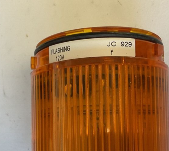 ALLEN BRADLEY 855E-10FN5 FLASHING INCANDESCENT STACK LIGHT SER.A 7W 120VAC 58MA