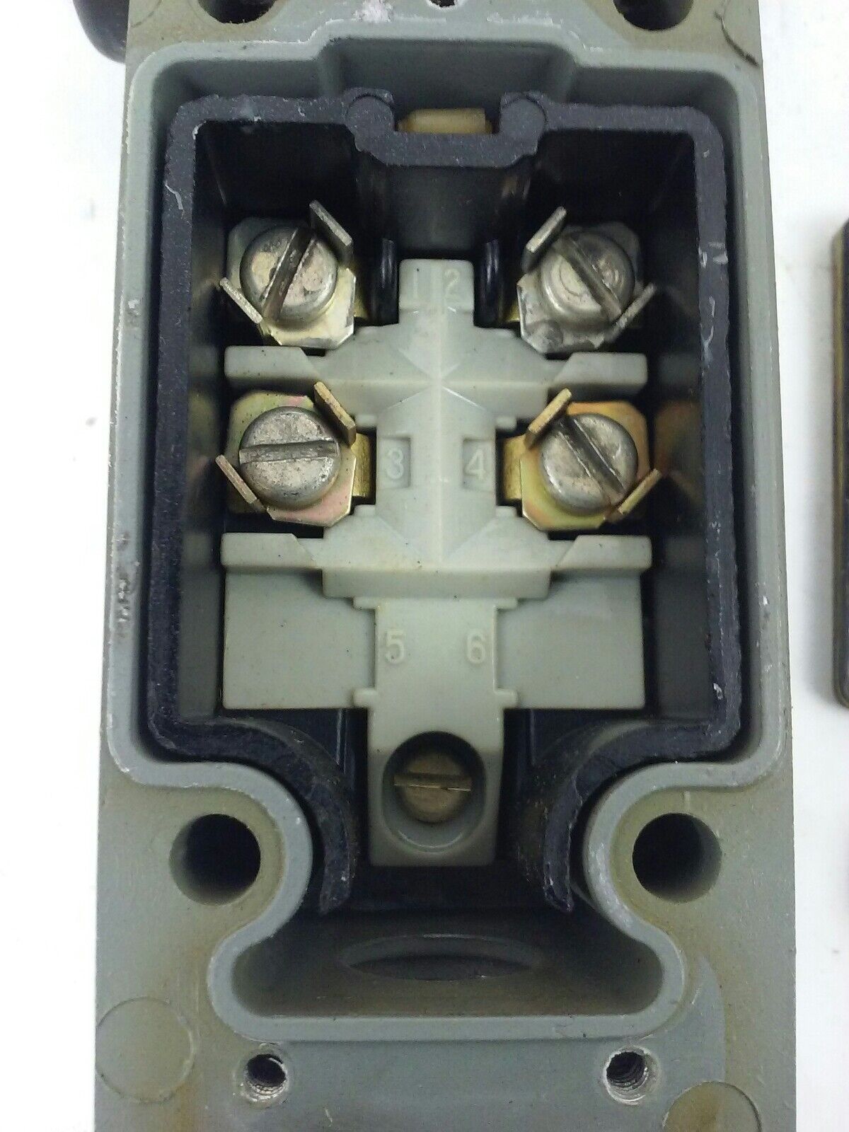GE, CR115G120, LIMIT SWITCH, 600V MAX, NEW, GENERAL ELECTRIC, CR115G, NEW