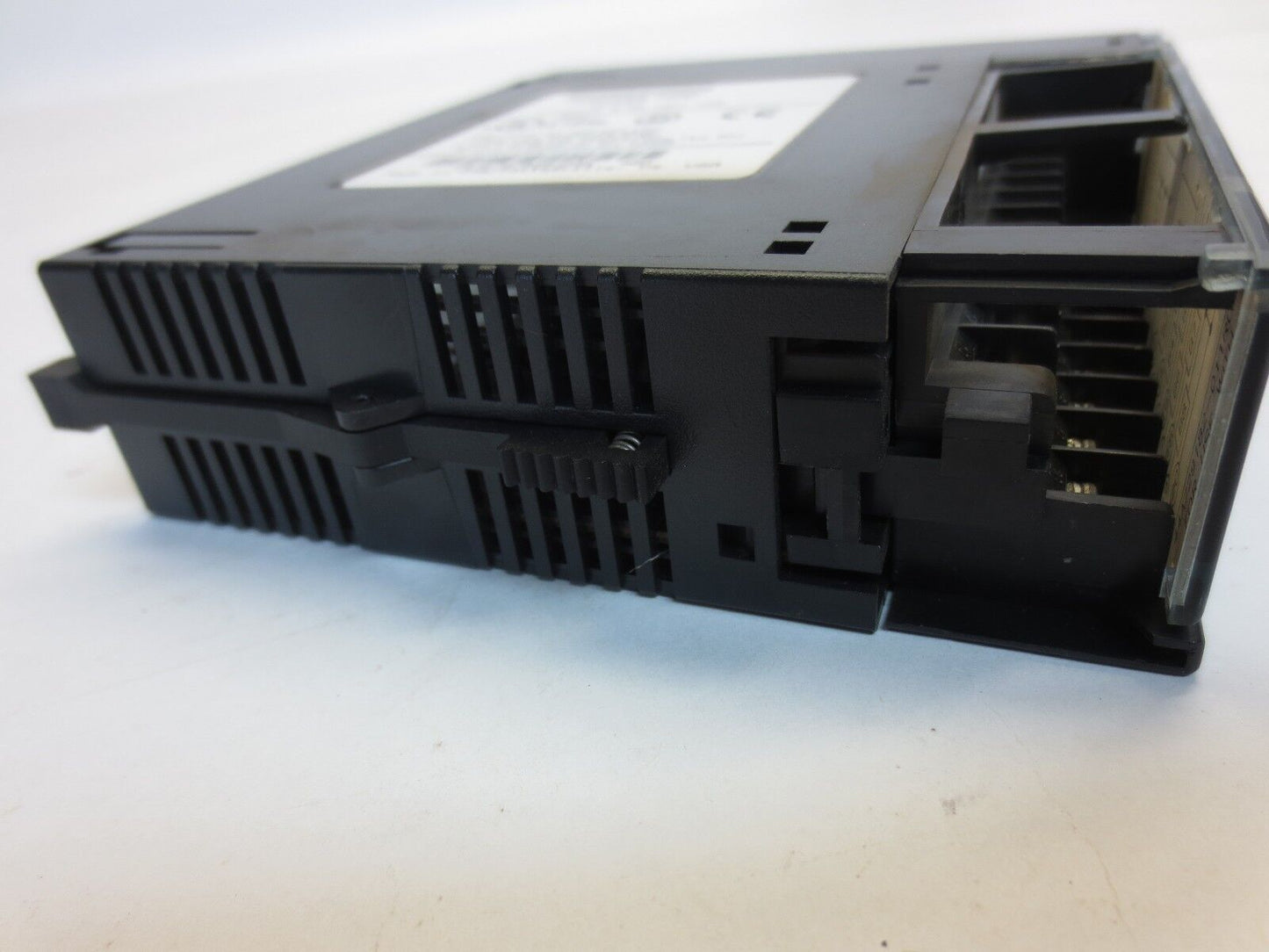 GE FANUC IC693MDL740G OUTPUT MODULE, 12/24VDC 0.5A 16PT POS