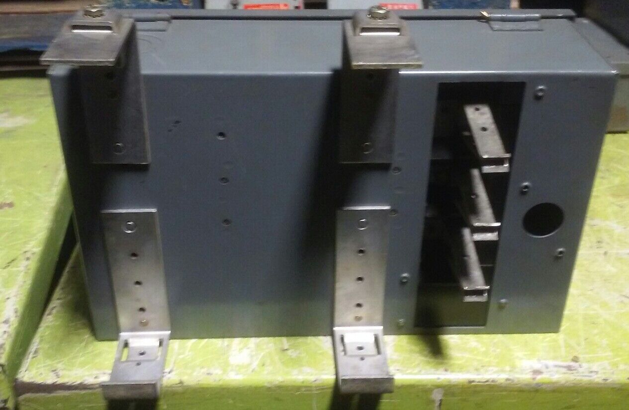 WESTINGHOUSE BP-EA CIRCUIT BREAKER ENCLOSURE w/ 20A CIRCUIT BREAKER