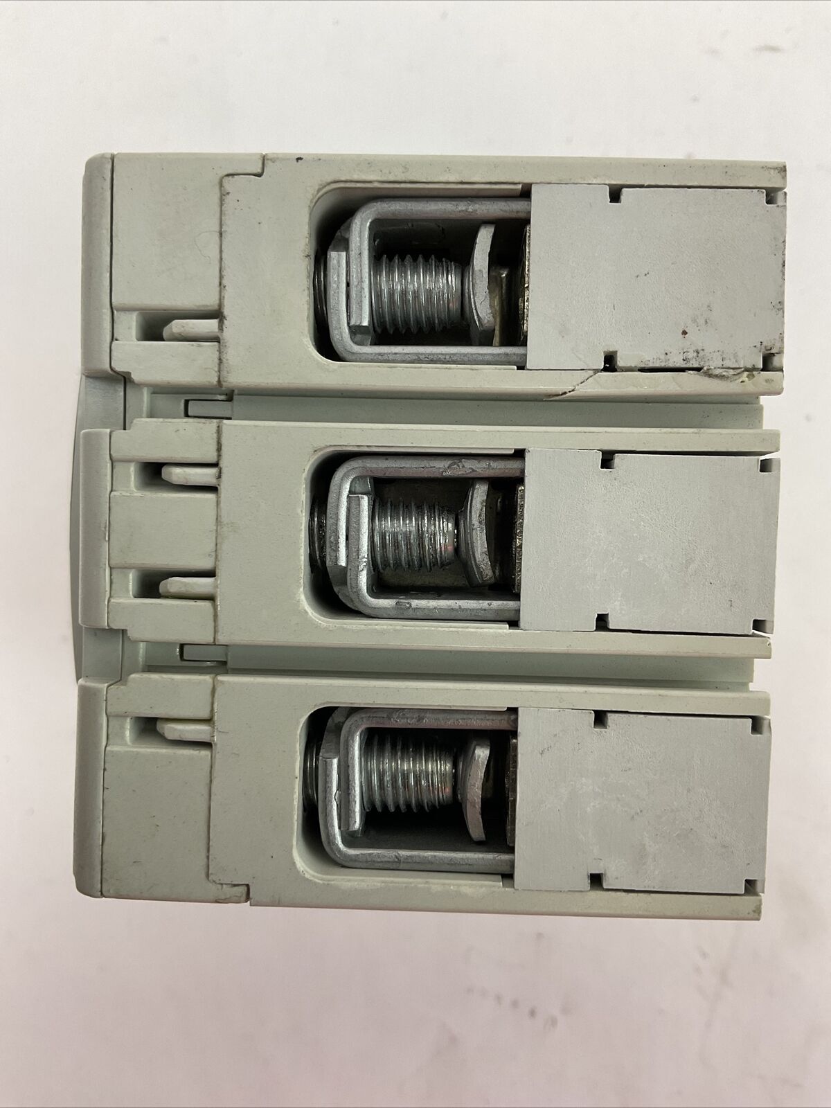 ALLEN BRADLEY 140G-G6C3-C30 CIRCUIT BREAKER 3POLE 480VAC 600Y/347VAC 30A