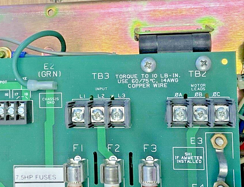 ALLEN-BRADLEY 1334-DOB-K7-G4 ADJUSTABLE FREQUENCY DRIVE 460V 3PH 11.3A
