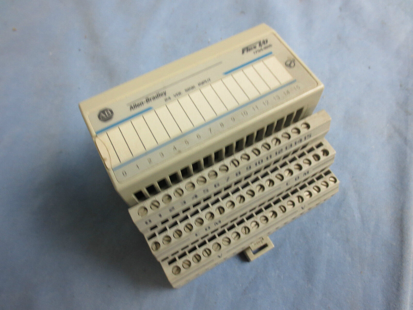 ALLEN-BRADLEY 1794-TB3/A FLEXBUS TERMINAL BLOCK & 1794-IB16/A I/O INPUT MODULE