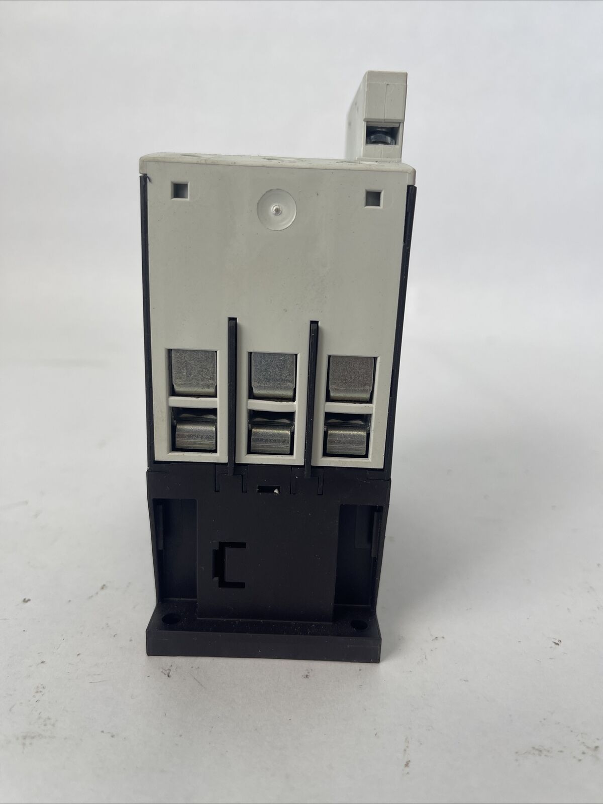 EATON DIL M50 XTCE050D CONTACTOR 600VAC 50HP 80AMP 250VDC 15HP 80AMP 3P COIL 24V