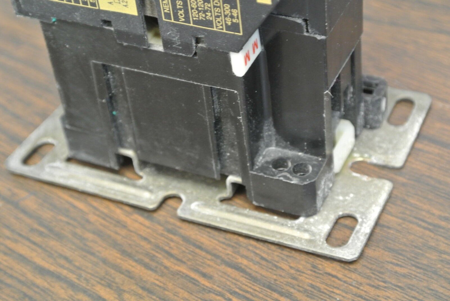 ALLEN-BRADLEY 700-F400A1 Ser. B CONTACTOR