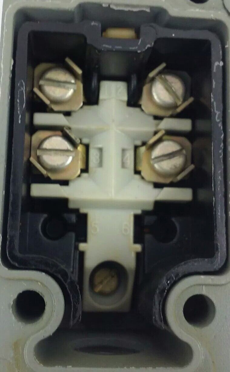 GE, CR115G119, LIMIT SWITCH, 600V MAX, NEW, GENERAL ELECTRIC, CR115G, NEW