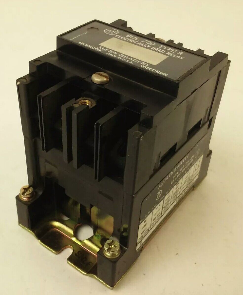 ALLEN BRADLEY 700DC-R220Z1 SER.B, 600V, 30A, 115-125V DC COIL, MISSING PARTS