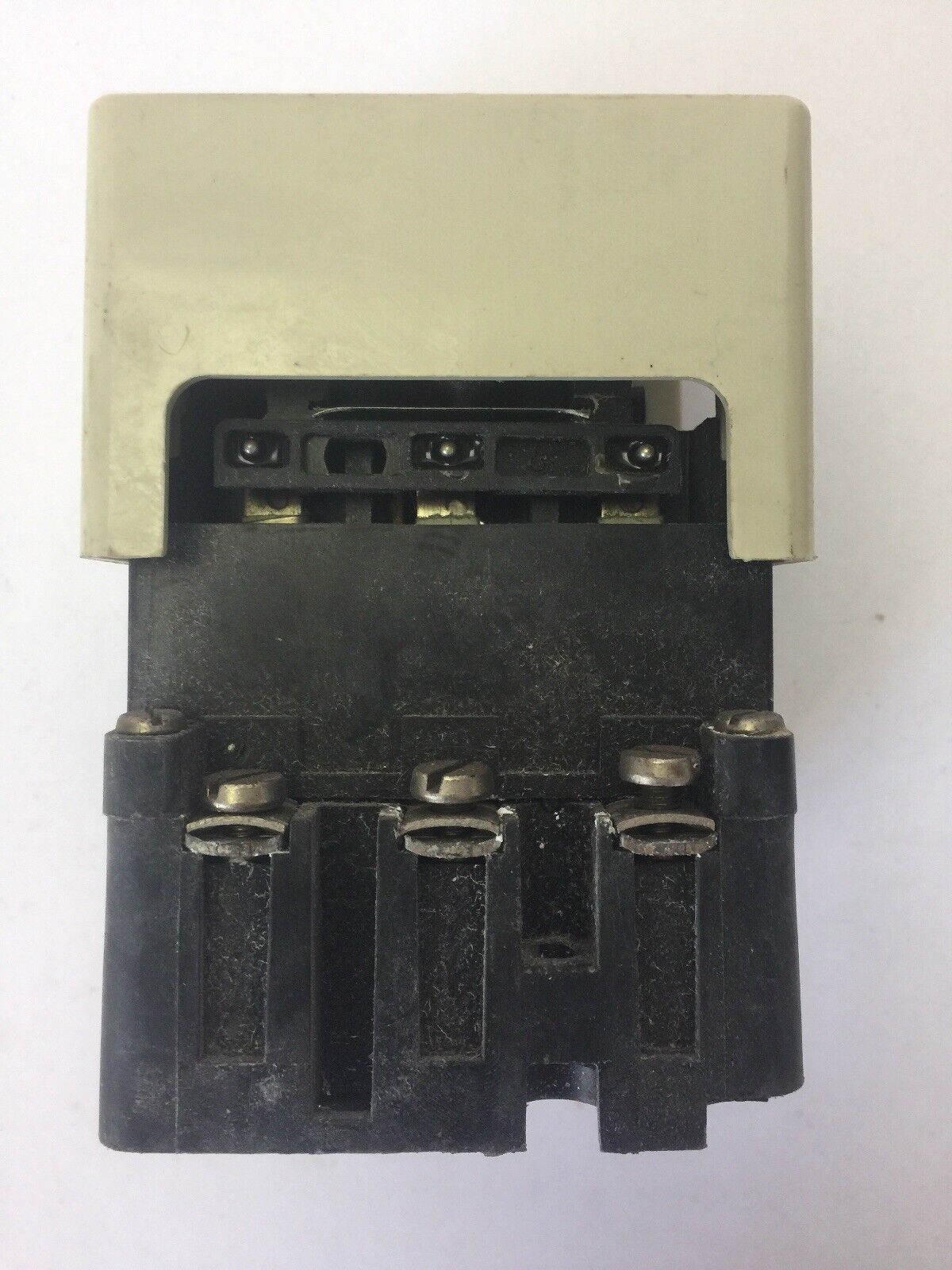 KLOCKNER MOELLER PKZM3-4-U-NA MANUAL MOTOR STARTER 550/600VAC 40HP 2.2-3.8A