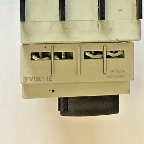 SIEMENS 3RV1021-0EA10 MOTOR CONTROL 4.8A 600V