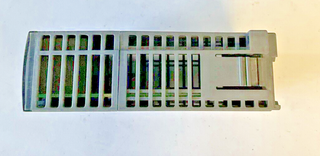 MITSUBISHI QY41P OUTPUT UNIT 12/24VDC 0.1A