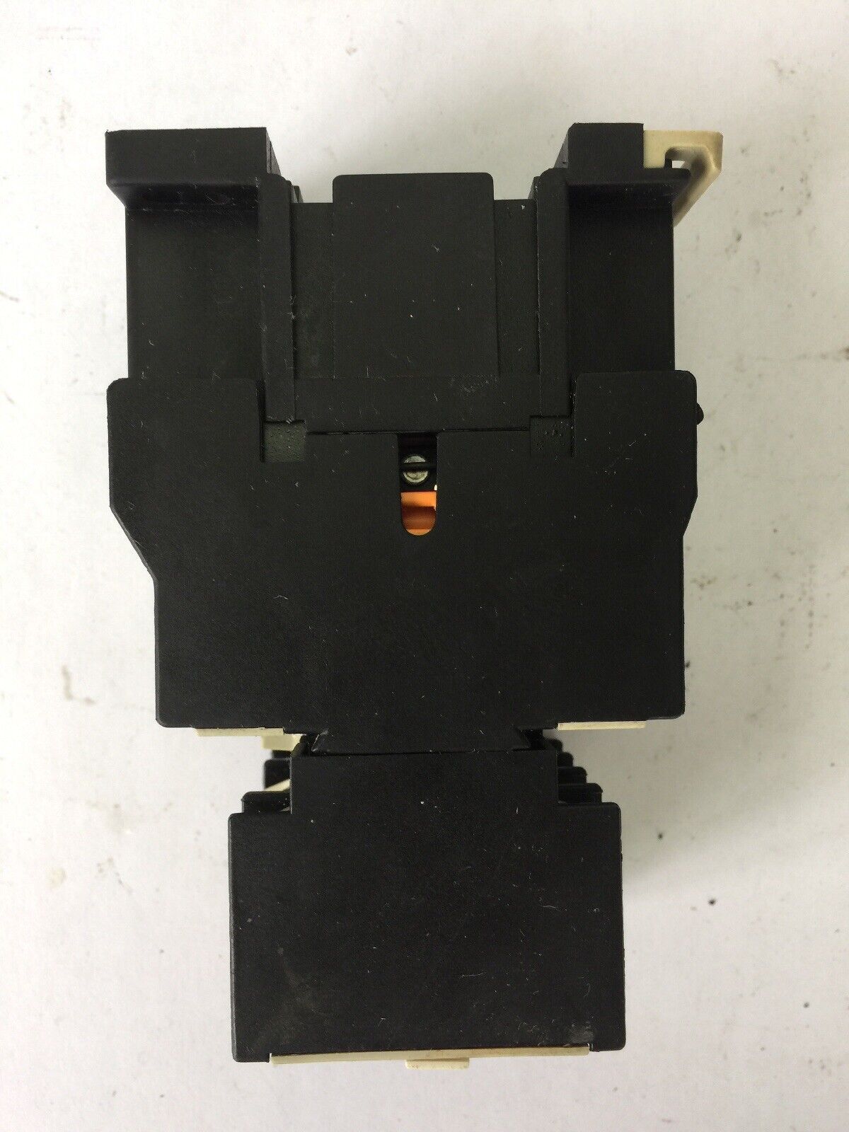 TELEMECANIQUE CA2DN31 CONTACTOR 600VAC COIL 120V WITH LA1DN40 AUXILIARY CONTACT