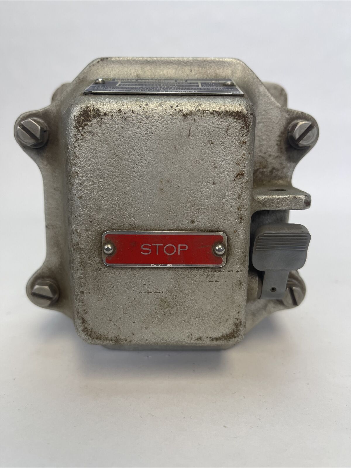 SQUARE D CLASS 9001 TYPE GR-103 SER A PUSHBUTTON STOP STATION 600VAC
