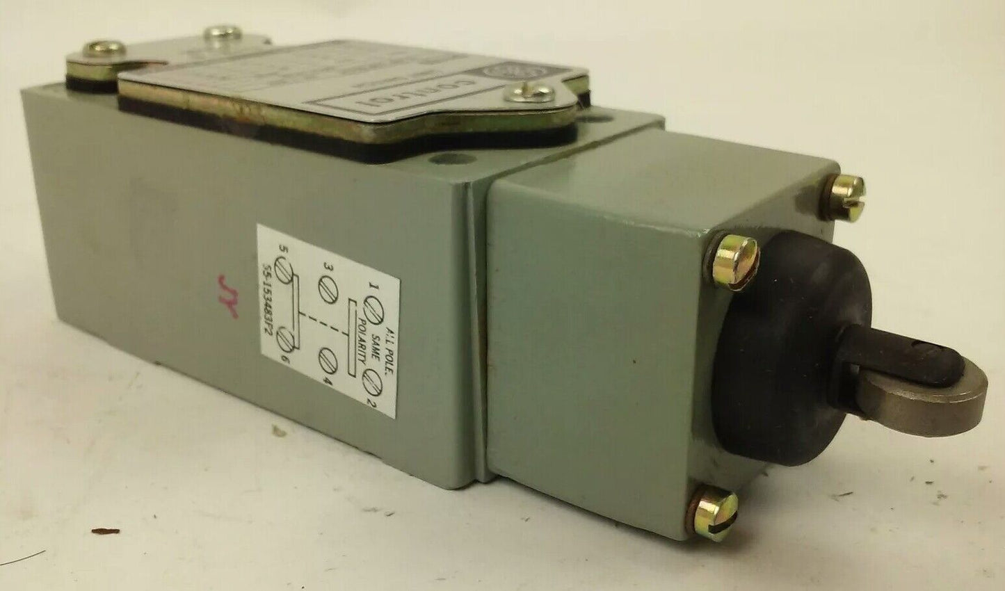 GE, CR115G214, LIMIT SWITCH, 600V MAX, 10 AMP, 600V MAX, 2 NO- 1 NC CONTACT, NEW