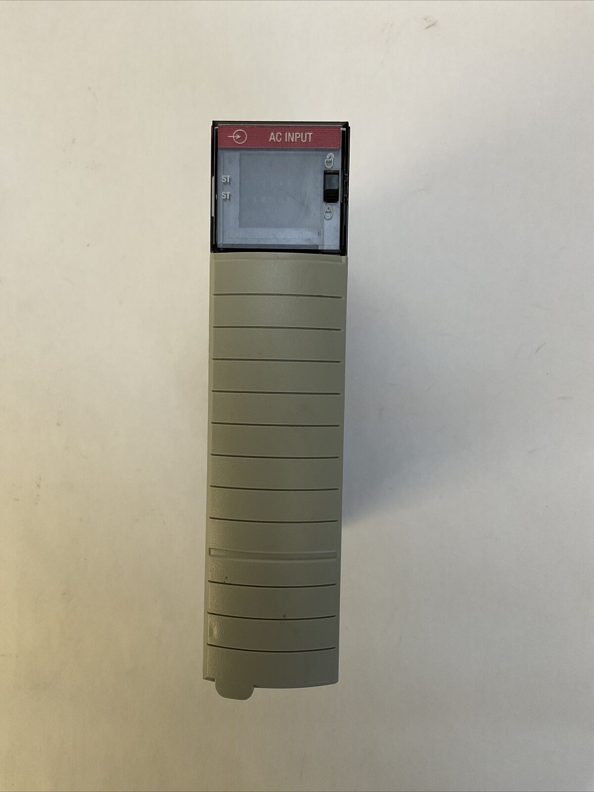 ALLEN BRADLEY 1756-IA16 SER A FW 3.2 AC INPUT 16PT
