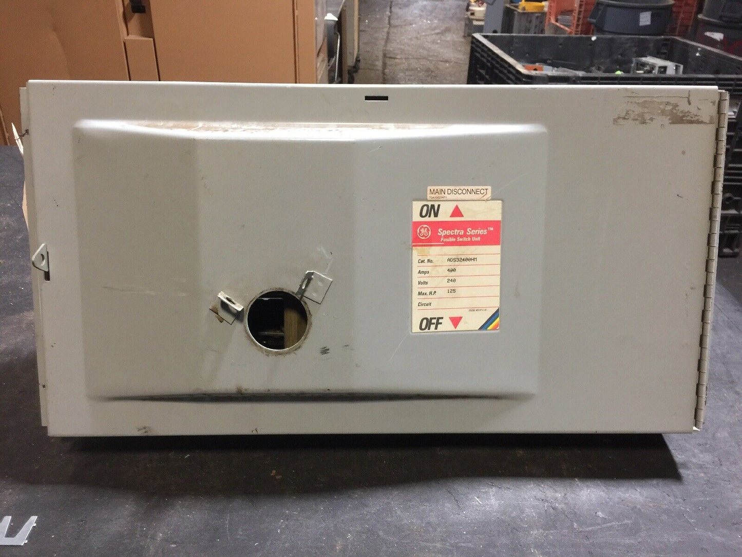GE SPECTRA SERIES ADS32400HM FUSIBLE SWITCH UNIT 240VAC 250VDC 400A 3P 125HP