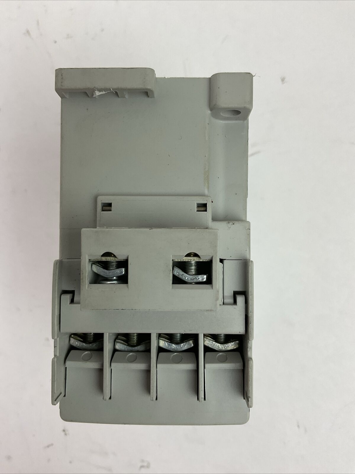 ALLEN BRADLEY SERIES A 100-C09*10 CONTACTOR W/ 110V 50Hz 120V 60Hz COIL