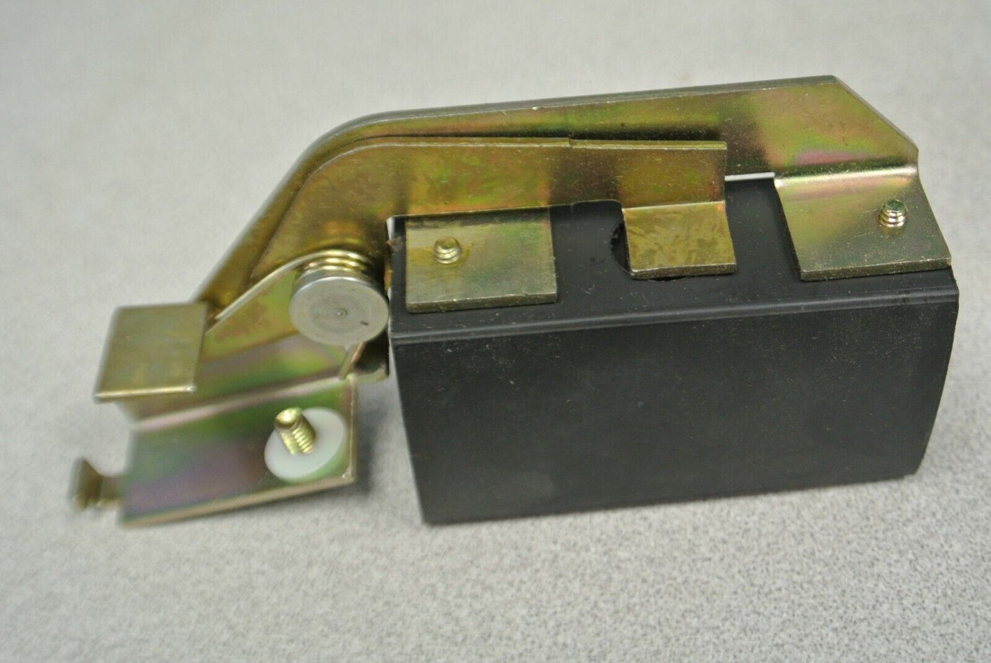 SQUARE D EK300-2 / ELECTRICAL INTERLOCK for 30A SWITCH / 2 NO, 2 NC. NEW SURPLUS