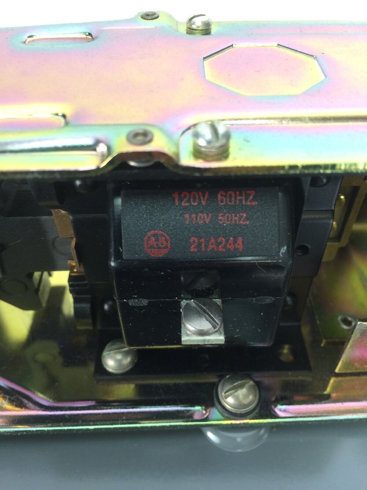 ALLEN BRADLEY 849-ZAD32 PNEUMATIC TIMING RELAY NEMA TYPE 1 21A224 COIL 120V 60HZ