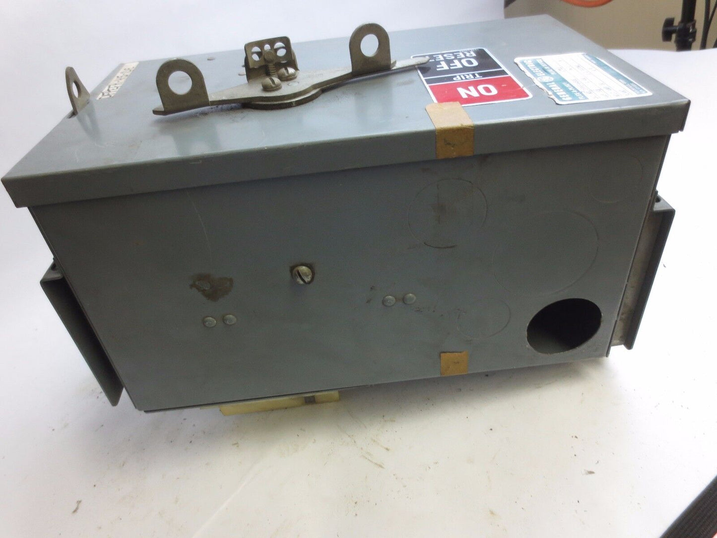 GENERAL ELECTRIC DFPEFA45DE FLEX-A-PLUG PLUG-IN DEVICE /BUS PLUG 480V 50A 3-POLE