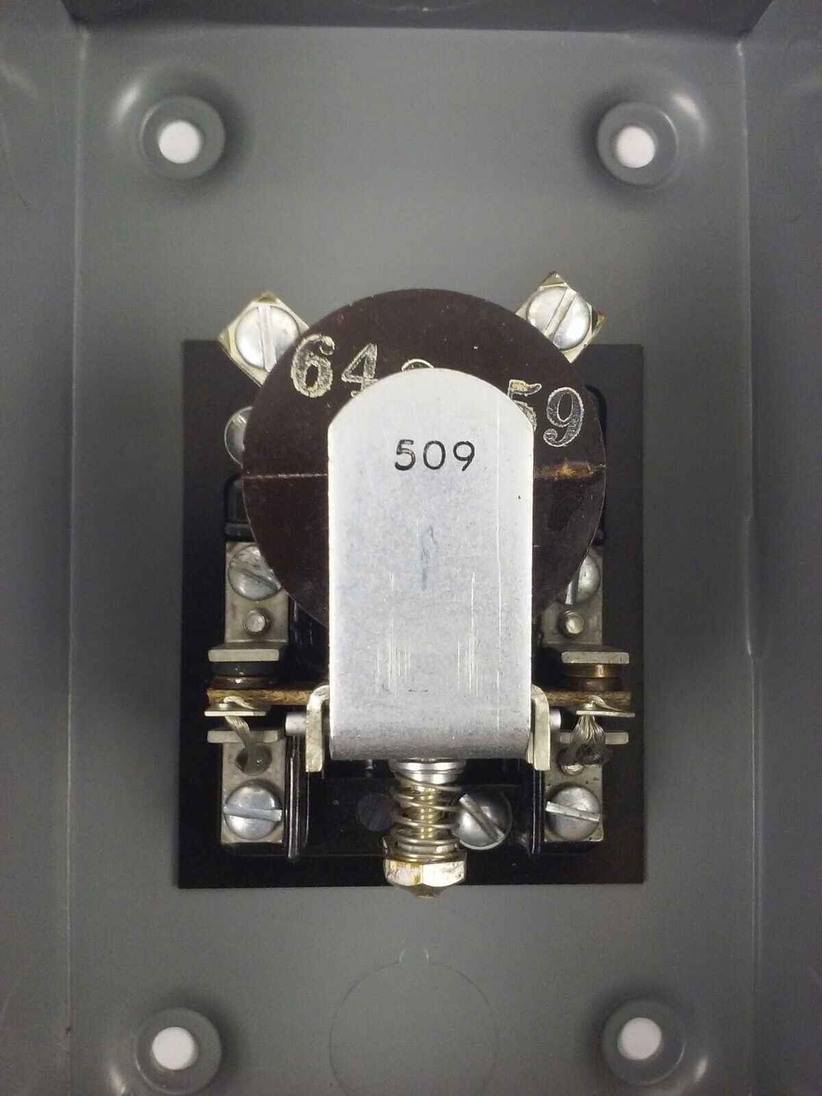 CUTLER HAMMER, 9575H770A, 509- A.C. RELAY, NEMA 1, 110V, 60 HZ, 1/4 H.P., NEW