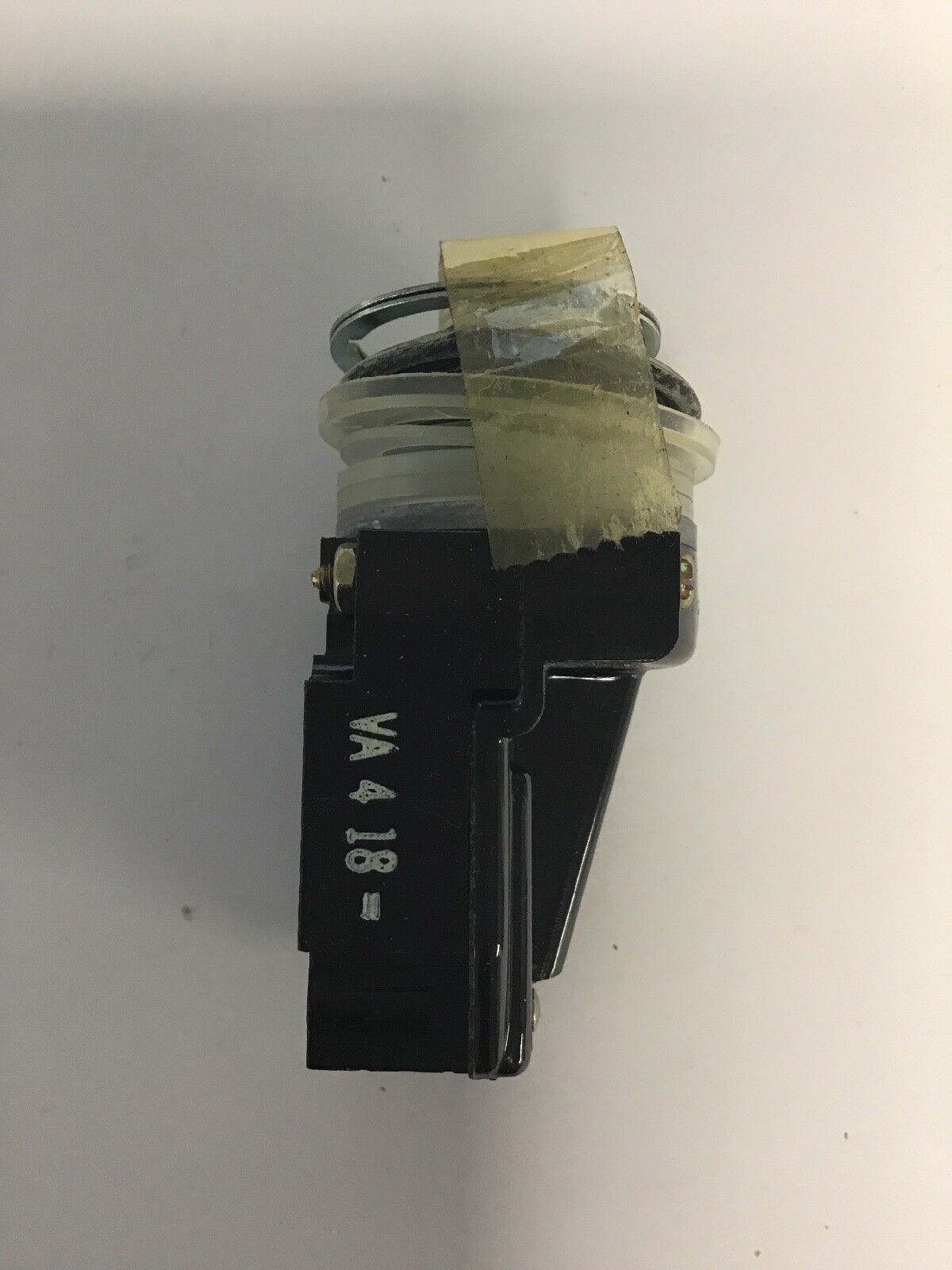 GE CR104A112 MINI OILTIGHT PUSHBUTTON W/O BUTTON