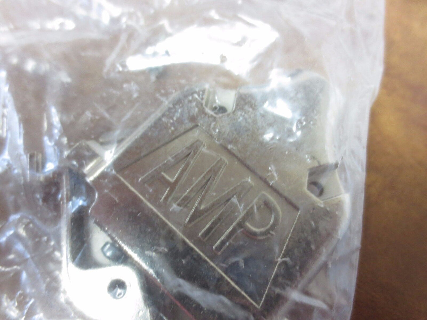 AMP CABLE CONNECTORS / CLAMP KITS - 745171-1 (3) & 745173-1 (4) NEW SURPLUS