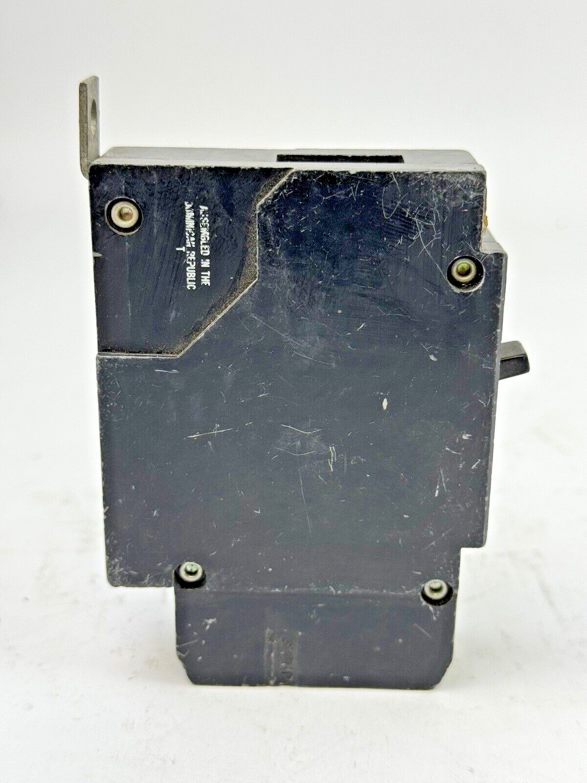 WESTINGHOUSE / CUTLER-HAMMER GB1030 - CIRCUIT BREAKER - 1 POLE/120VAC/30A