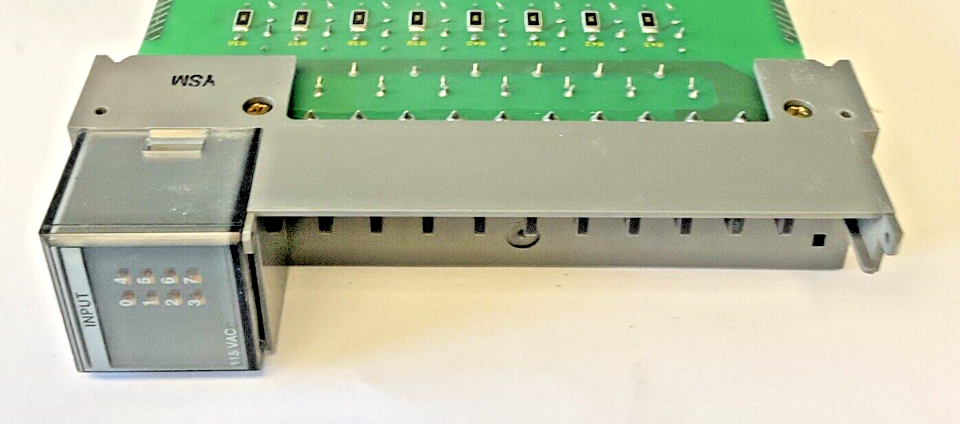 ALLEN BRADLEY 1746-IA8 INPUT MODULE SER.A 132VAC 50/60HZ