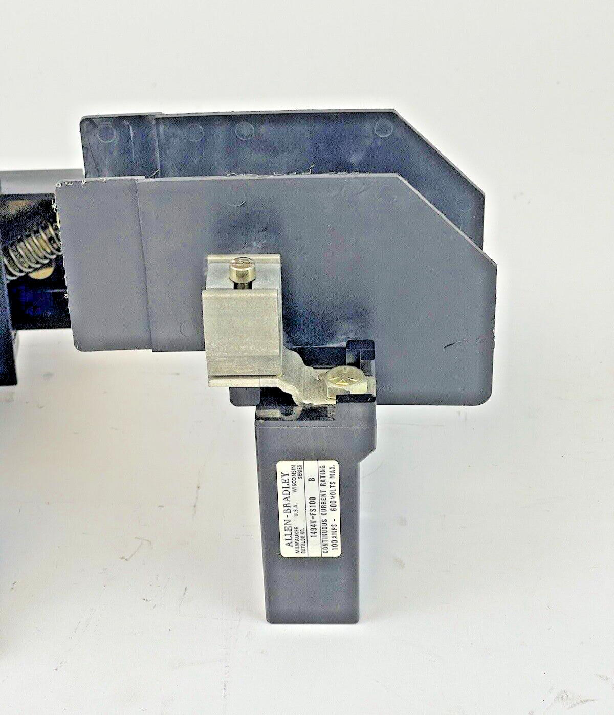 ALLEN BRADLEY - 1494V-DS100 SER. B - DISCONNECT SWITCH WITH - 1494V-FS100 BLOCK