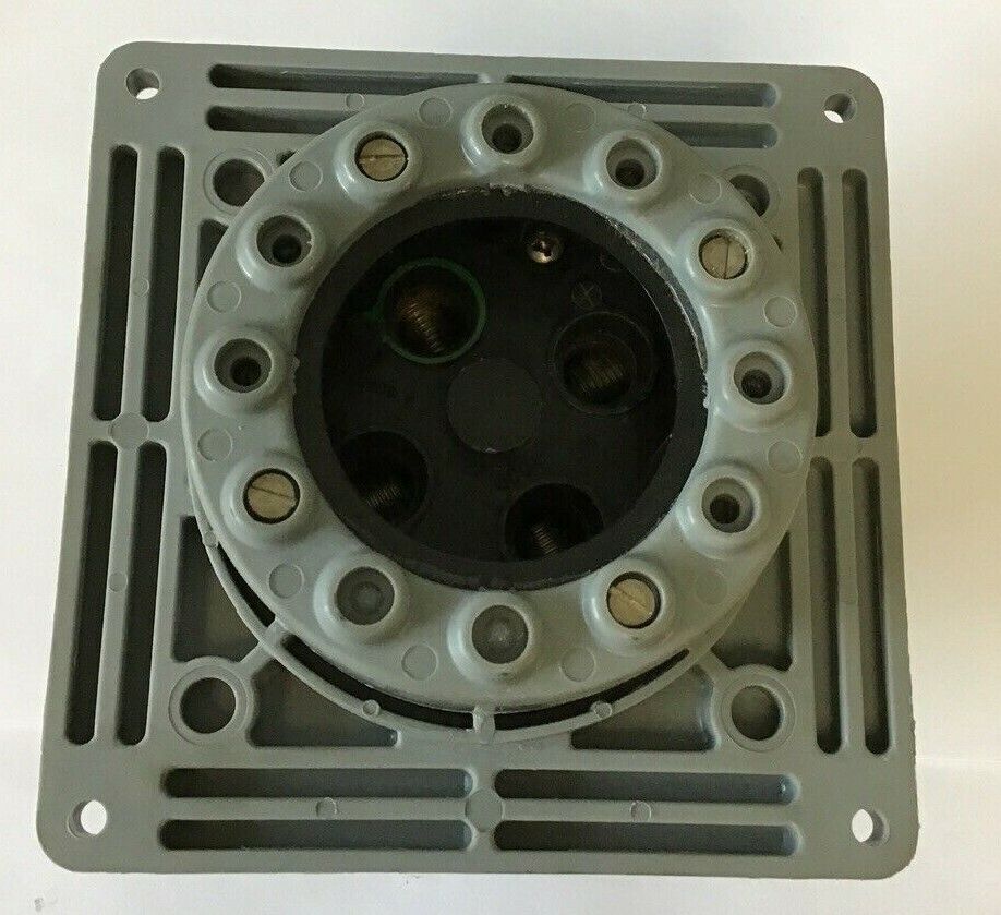 HUBBELL 4100B5W PIN & SLEEVE WATERTIGHT 100A 600VAC 3 POLE 4 WIRE GROUND