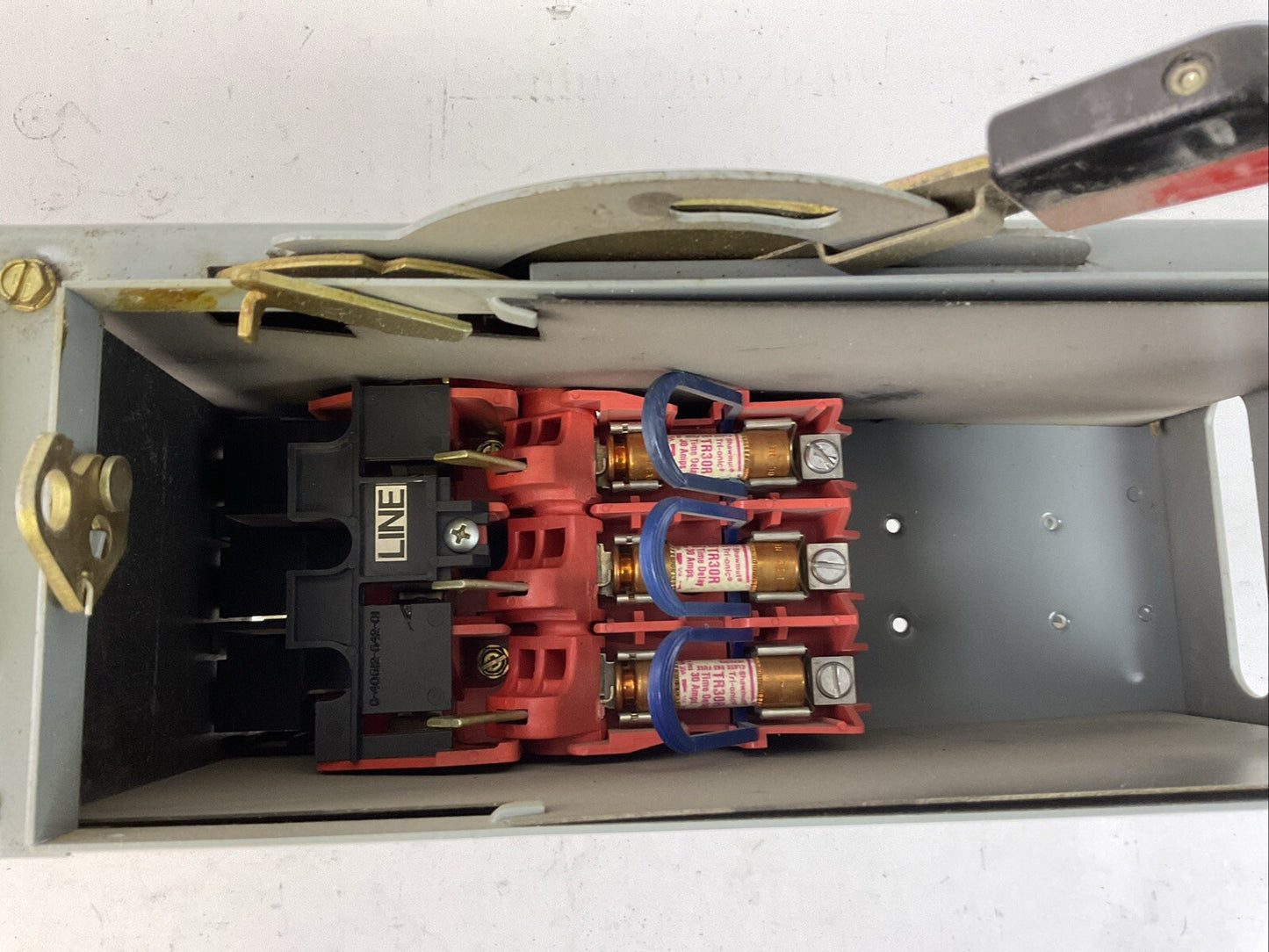 SQUARE D QMB-321-TW PANELBOARD TWIN SWITCH SER E1 240VAC 3POLE 30AMP 3PH 7-1/2HP