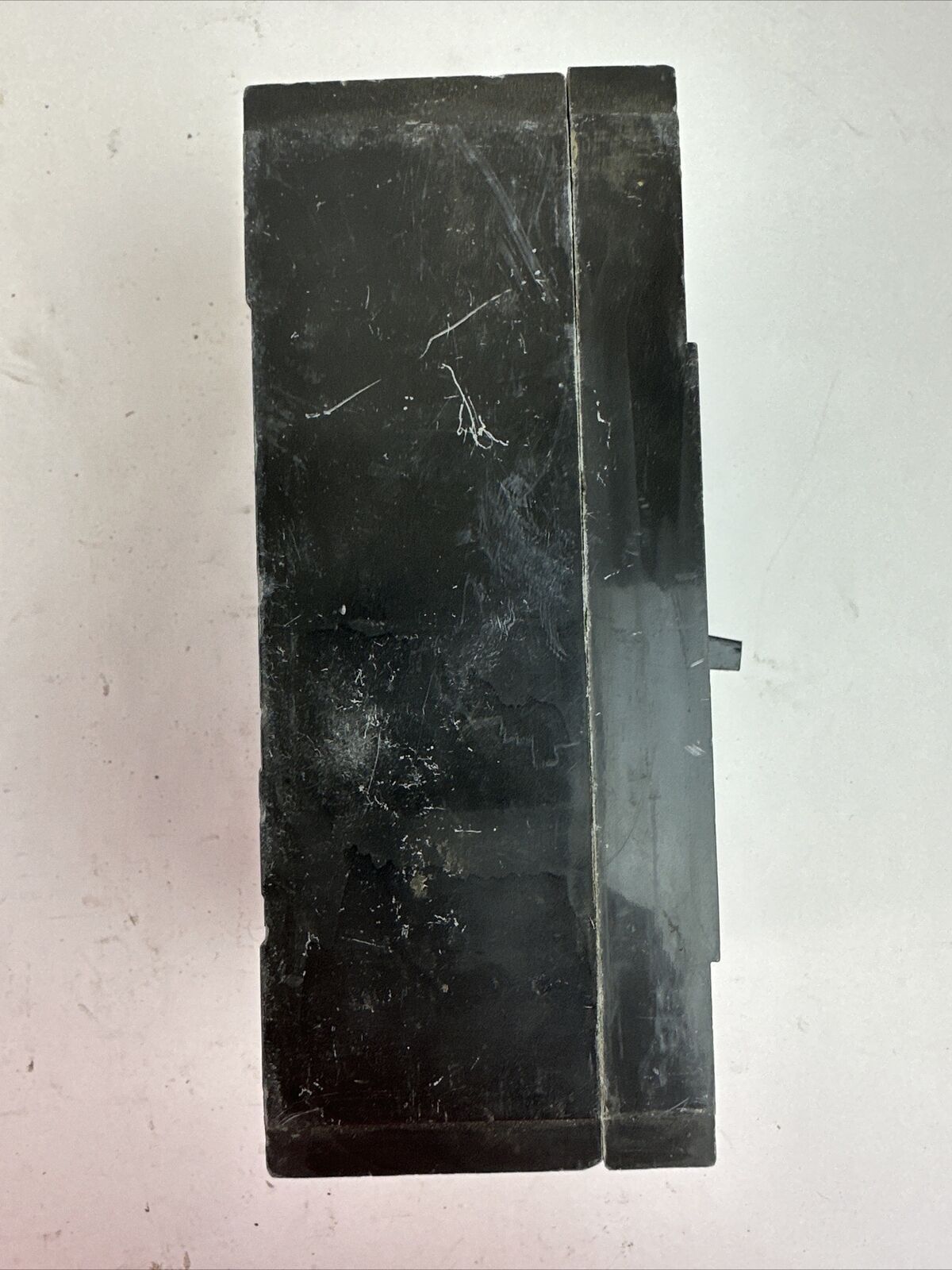 GE THQD32125 CIRCUIT BREAKER 125A 3POLE 240VAC