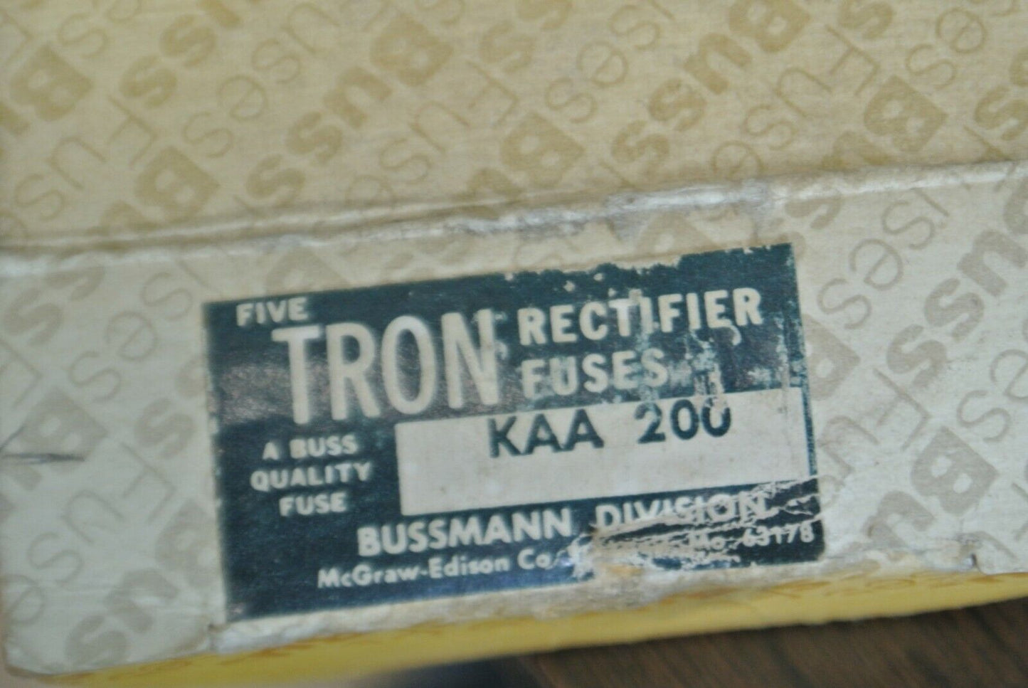 BOX of 5 / BUSSMANN / TRON KAA200 RECTIFIER FUSE / 200A / 130V / NEW SURPLUS