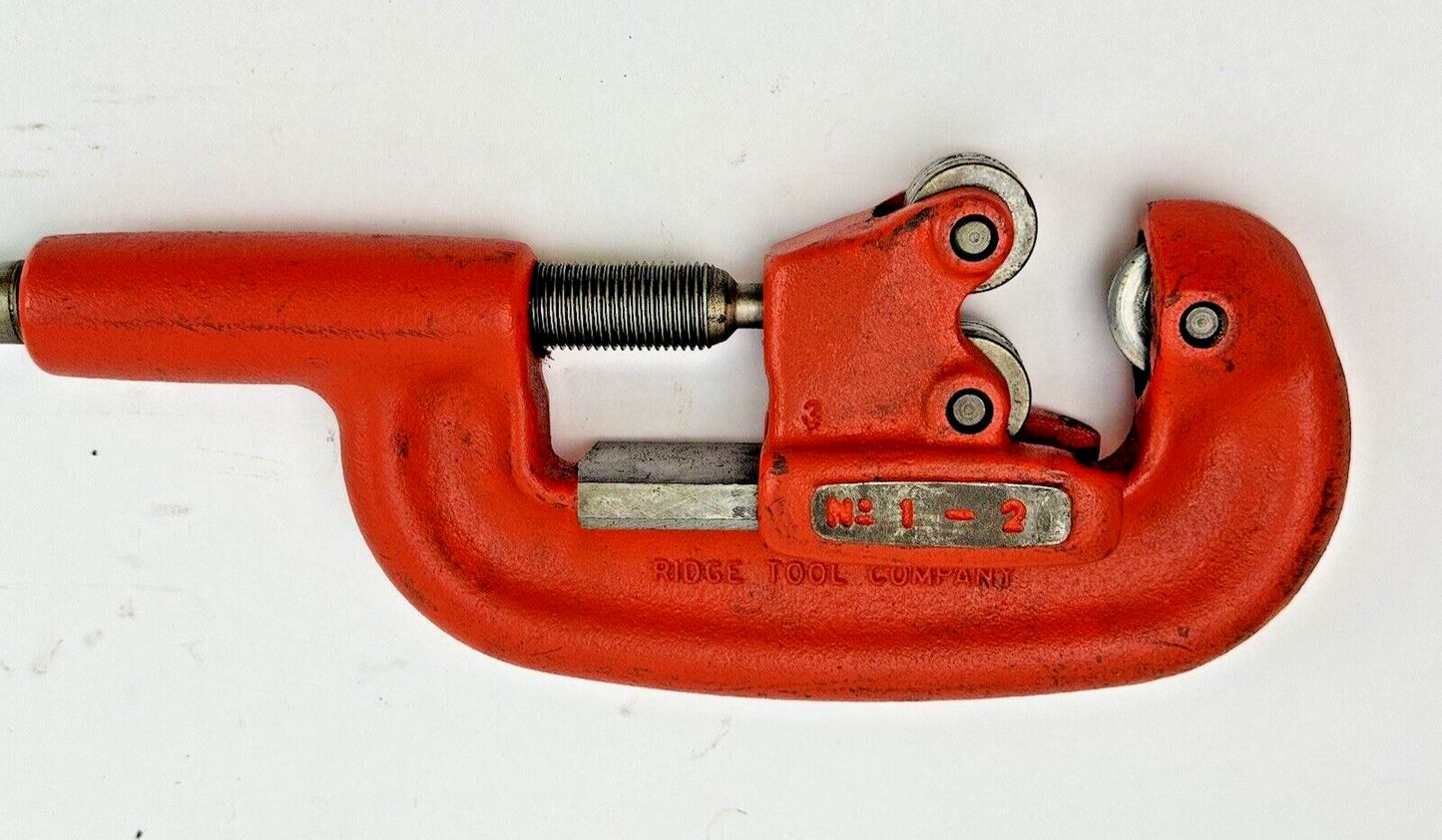 RIDGID - 2A / 202 - HEAVY-DUTY PIPE CUTTER 1/8" - 2"